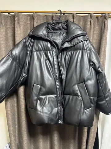 ZARA 블랙 다운 자켓 M