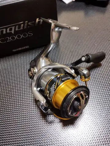 SHIMANO 시마노 16 뱅퀴시 C2000S 새상품급 기관 양호