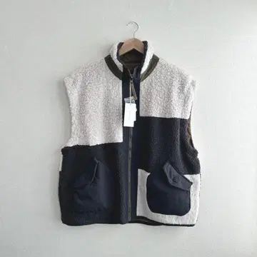 미사용 정가 8690엔 리버서블 보아 패치워크 베스트