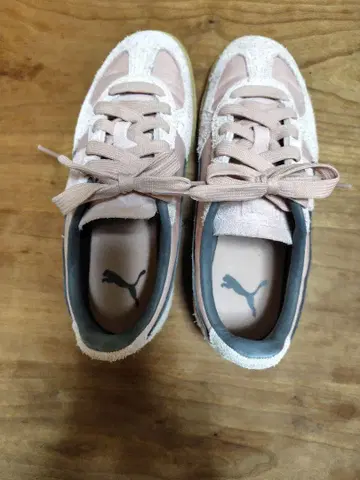 모모 씨 PUMA 스웨이드 캐주얼 스니커즈 콜라보 핑크/그레이