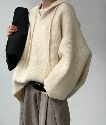 chuclla 니트 후드티