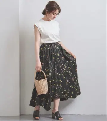 SACRA 사쿠라 19ss 플라워 프린트 비대칭 스커트