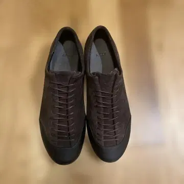 [ 신상 미사용 ] AMOMENTO 레이스업 스니커즈