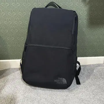 The North Face 셔틀 데이팩