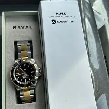 NAVAL N.W.C. 아날로그 손목시계