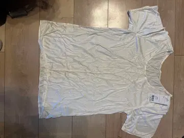 끌로에 YC8001 화이트 티셔츠 M 사이즈