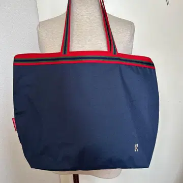 로베르타 숄더 토트백