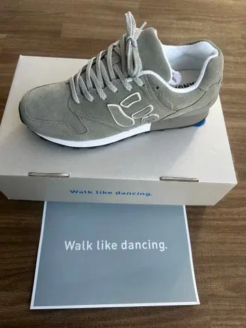 새상품 미사용 뉴 Sangacio 스웨이드 그레이 스니커즈