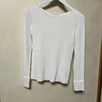 미슈마슈 리브 화이트 니트