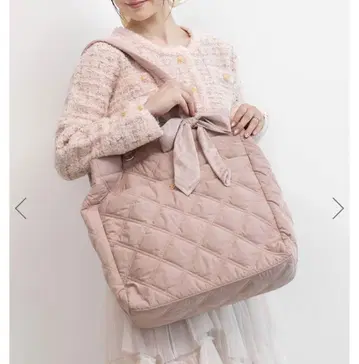 새상품, 미사용 RANDA 2way 리본 퀼팅 토트백