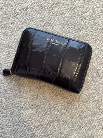 j&m davidson 네이비 엠보 가죽 컴팩트 지갑