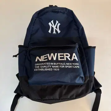 NEW ERA 뉴욕 양키스 백팩