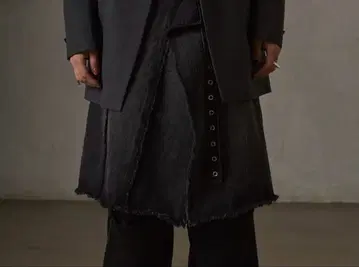 [ GRANCY 그랑시 ] 프린지 디자인 데님 스커트 블랙 L 사이즈