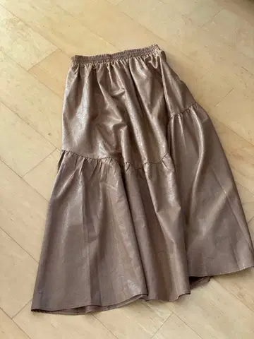 티어드 디자인 롱 스커트 브라운 F 사이즈