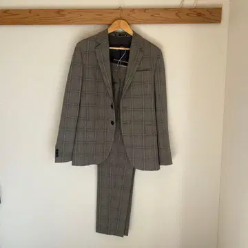 ZARA 그레이 계열 체크 수트 EUR 46