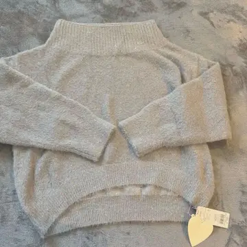 그레이 복슬복슬 니트 스웨터 긴팔