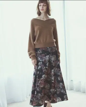 STRAWBERRY FIELDS 미니 샤기 니트