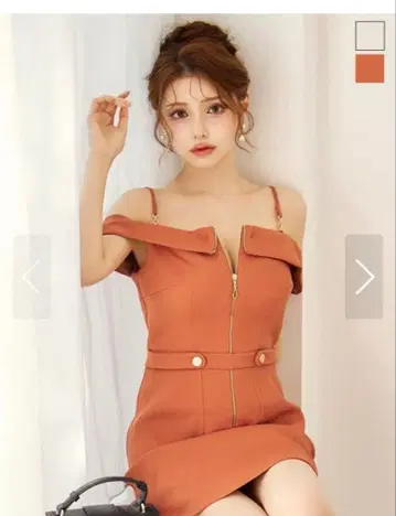 Jewels 프론트 지퍼 오프숄더 미니 드레스