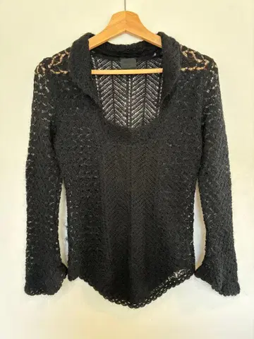 새상품급 ANNA SUI 시스루 패턴 디자인 니트 제품 택 없음