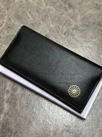 새상품 황궁 한정 판매 장지갑 블랙 국화 문장
