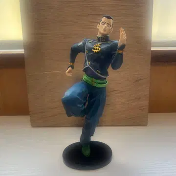 죠죠의 기묘한 모험 다이아몬드는 부서지지 않는다 니지무라 오쿠야스 피규어