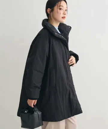 그린 파크 심리스 충전솜 드로스트 코트 블랙