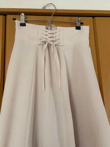 아이보리 플레어 스커트 레이스업 S
