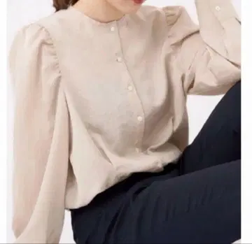 IENA 새틴 디자인 숏 블라우스 핑크 베이지