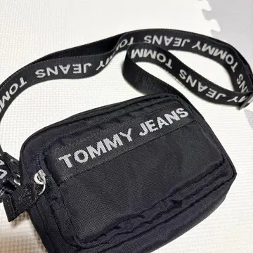 [ 새상품급 ] TOMMY JEANS 블랙 숄더백