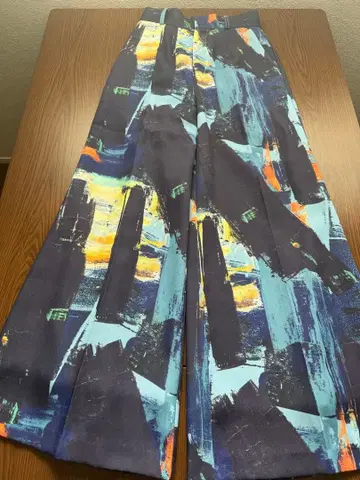 하레 아트 패턴 와이드 플레어 팬츠