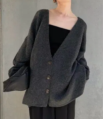 [ 새상품 ] 셀렉모카 슬리브링킹V넥 가디건