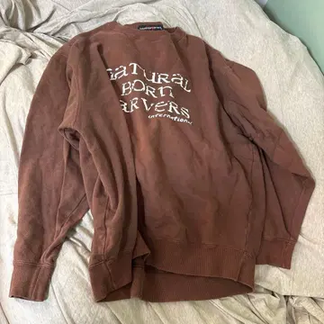 가격 인하 가능 브라운 프린트 크루넥 트레이닝복