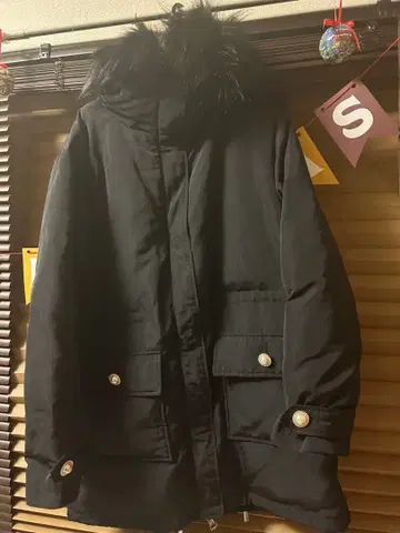 Rady 블랙 다운 자켓 퍼 포함