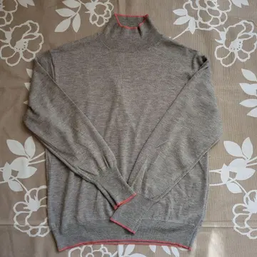 북유럽, 생활 잡화점 포인트 컬러 라인의 하이넥 니트