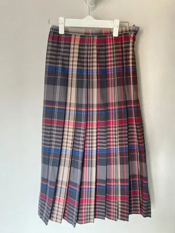 체크 무늬 롱 플리츠 스커트 used