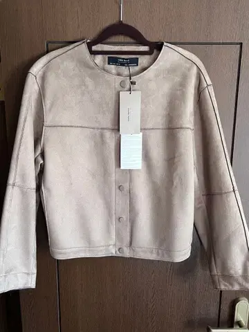 ZARA 미사용! 가죽 느낌 벨벳 자켓 short