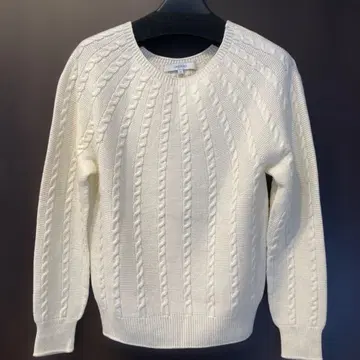 UNTITLED 아이보리 케이블 짜임 니트 스웨터 사이즈 2