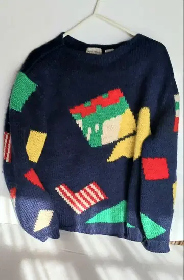 두꺼운 원단 스웨터