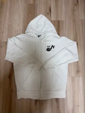 SnowMan 투어 후드티