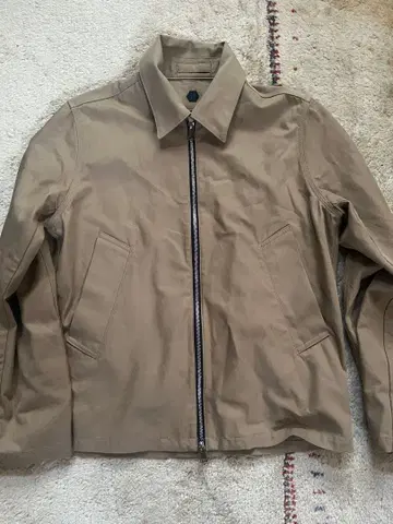 OUAT 베이지 점퍼 사이즈 3