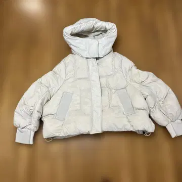 화이트 다운 자켓 XL 후드 부착