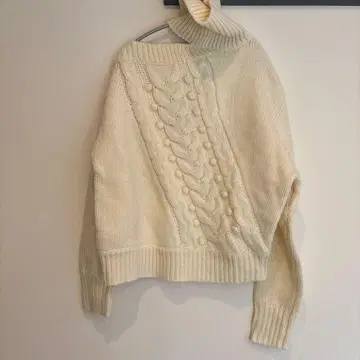 택 포함 새상품 Riu 케이블 니트 스웨터 아이보리