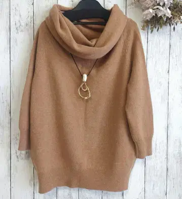 MACPHEE 맥피 투모로우랜드 울 캐시미어 니트