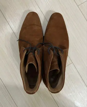 폴스미스 PaulSmith 스웨이드 처카 부츠 벤치메이드