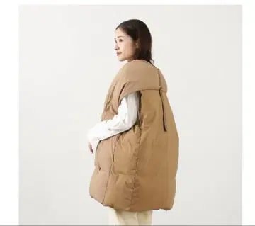 CYAN TOKYO 스톨라이크 이소재 다운 베스트 CAMEL