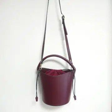 PELLETTERIA VENETA 가죽 버킷백 이탈리아제