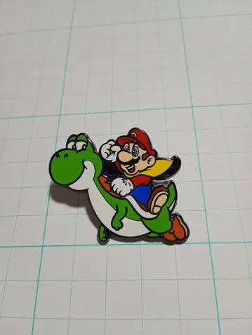 슈퍼 마리오 35주년 마리오 요시 핀 배지