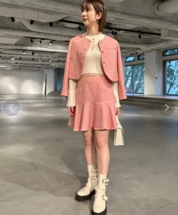 Lily Brown 트위드 크롭 자켓 스커트 셋업