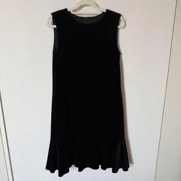 foxey 벨로아 느와르 원피스 38