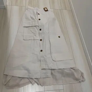 Chico 랩스커트와 샤샤 스커트 세트